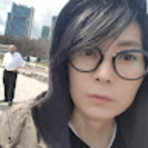 Meet your Posher, Denise